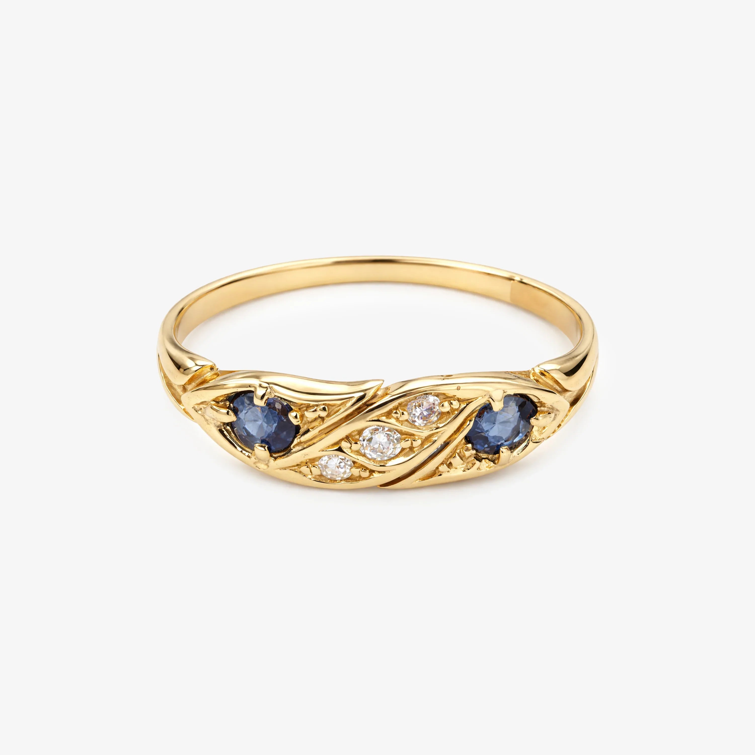 Edwardian Sapphire and Diamond Ring in 18ct Yellow Gold