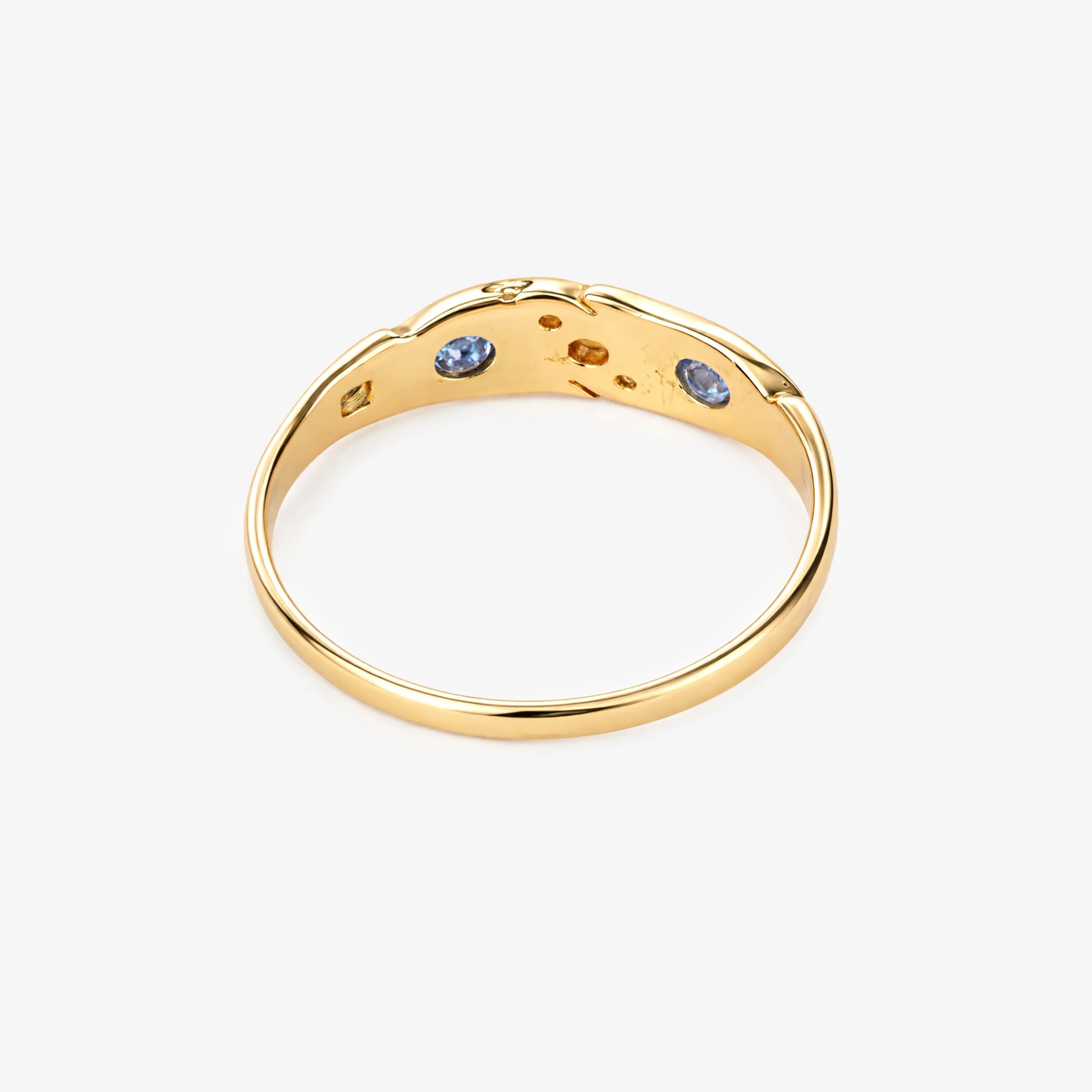 Edwardian Sapphire and Diamond Ring in 18ct Yellow Gold