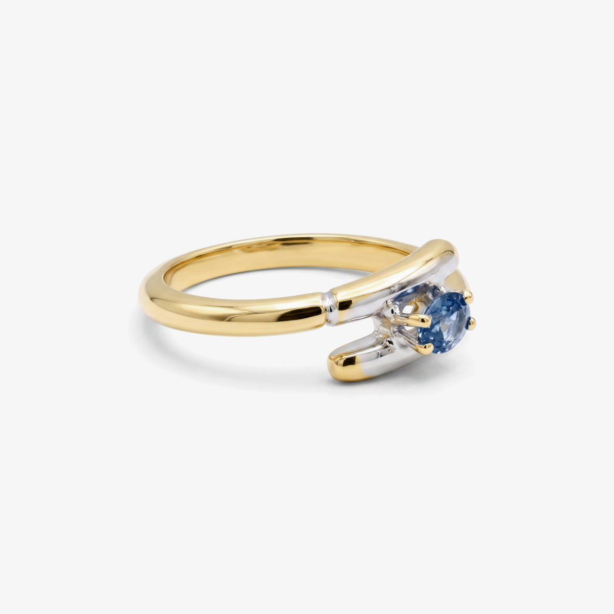18ct Gold London Blue Topaz Crossover Ring