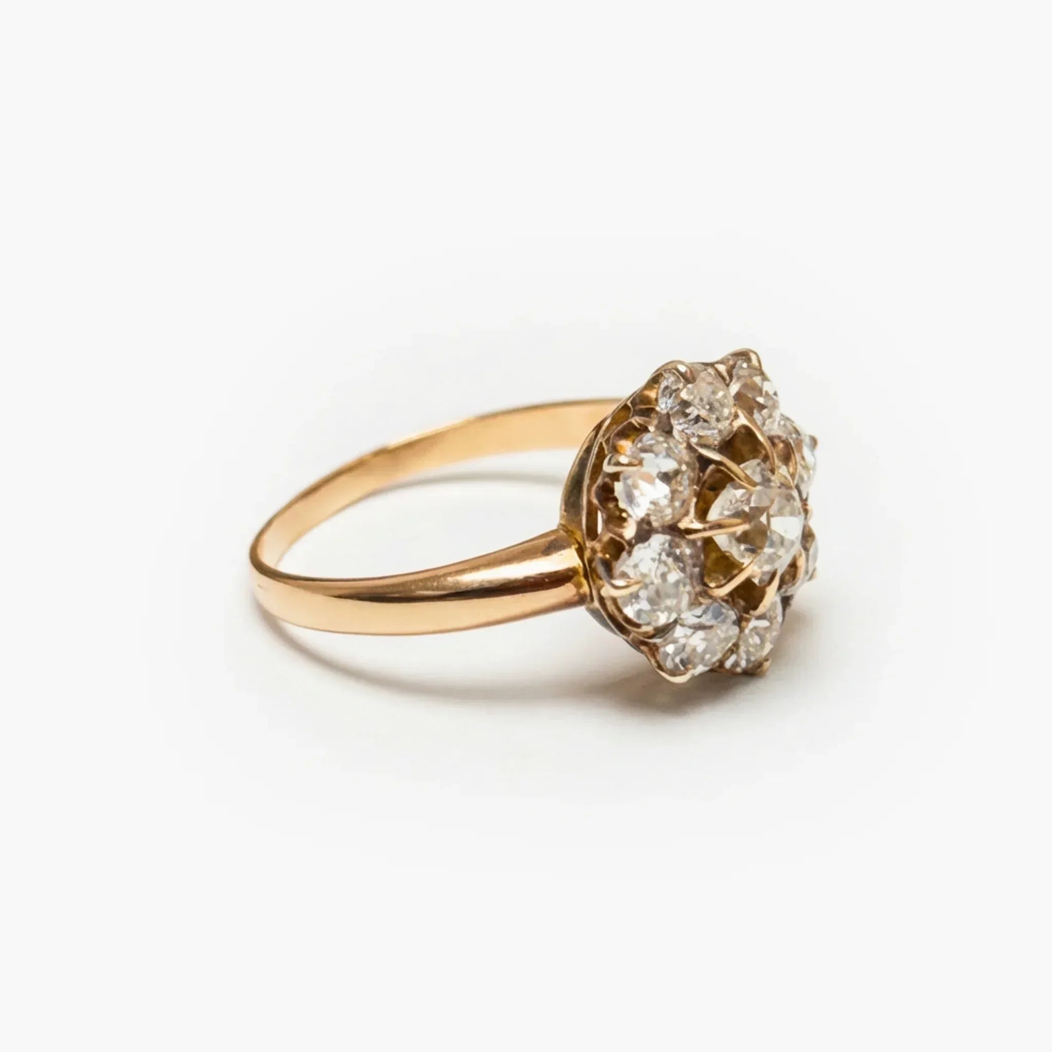18ct Gold Old European Cut Diamond Cluster Daisy Ring - The Jewel House