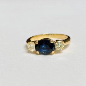 18ct yellow gold 3 stone sapphire & yellow diamond ring