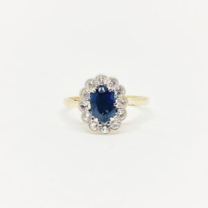 9ct Sapphire & White Topaz ring