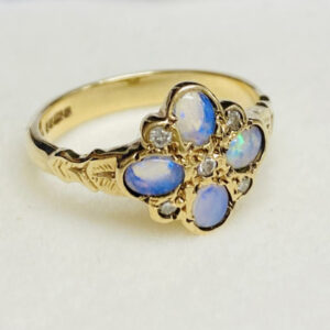 9ct Opal & Diamond ring