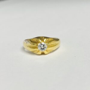 18ct Diamond ring