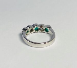 18ct white gold emerald & diamond 5 stone ring