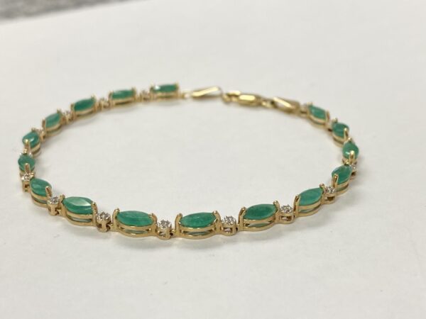 10ct Emerald & Diamond Bracelet