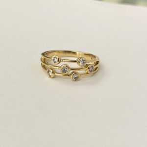 18ct Multi diamond ring