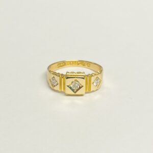 18ct Victorian 3 stone diamond gypsy ring